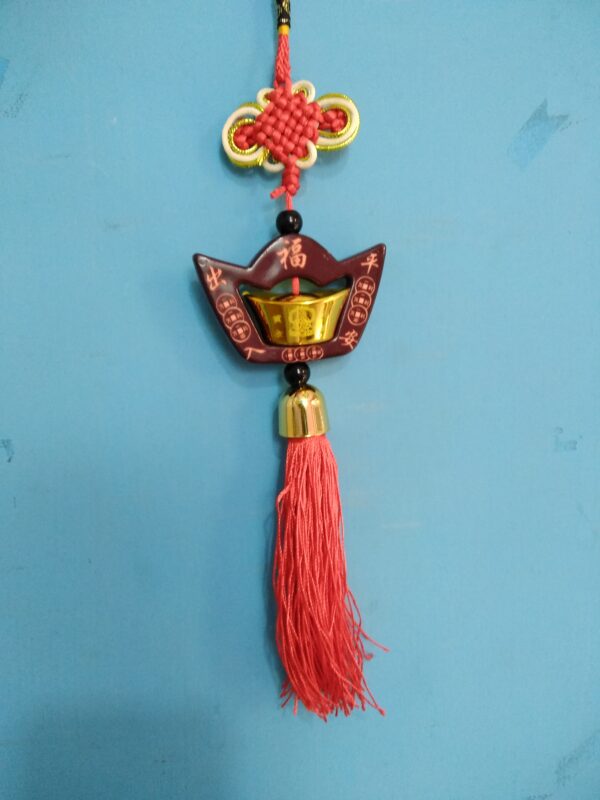 feng shui ingot hanging for prosperity